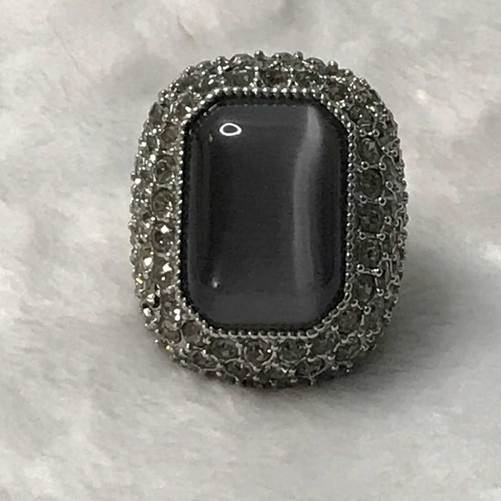 Statement Cocktail Ring Silver-Tone Gray Stone w/Crystals Stretch Band
